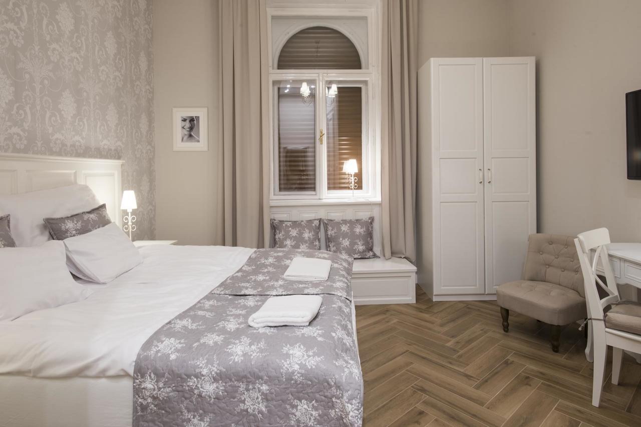 Serenity Boutique Budapest Exteriör bild